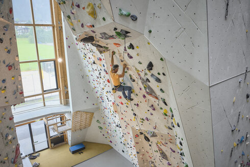 Anspruchsvolle Sportkletterrouten in der Halle