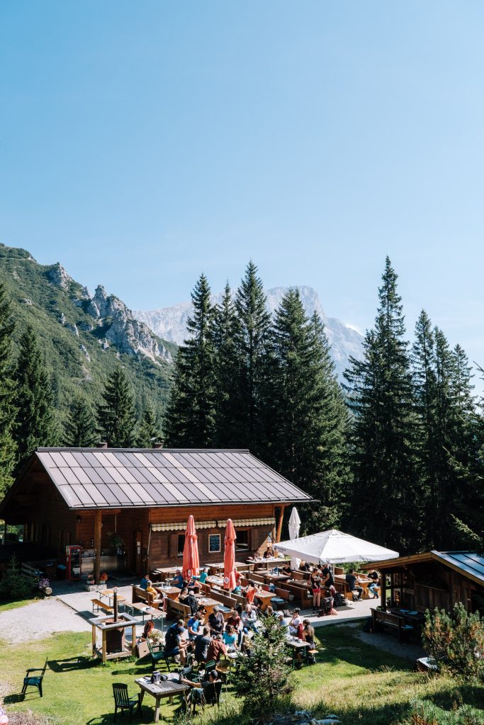 Das Alplhaus ober Telfs. Foto: Simon Schöpf