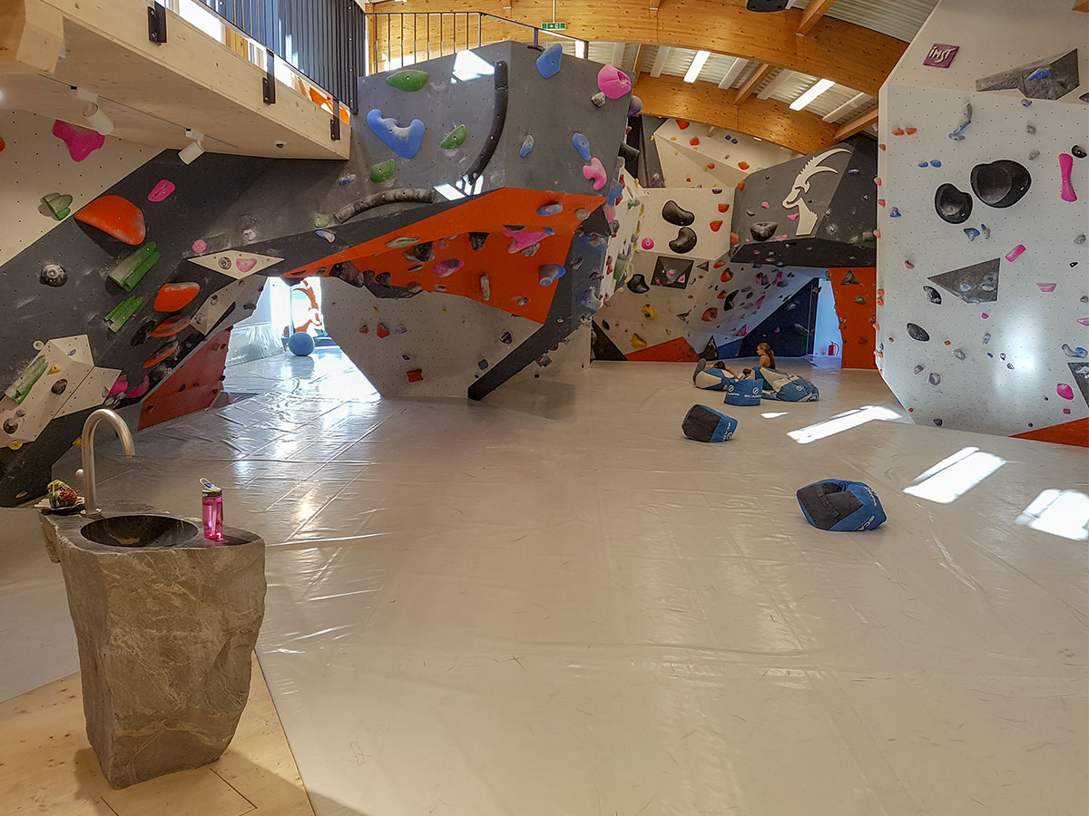 Boulderhalle Steinblock | Climbers Paradise